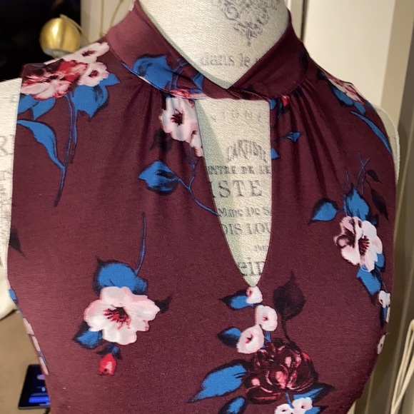 White House Black Market maroon teal pink sleeveless fitted blouse womens XS top - Picture 6 of 8